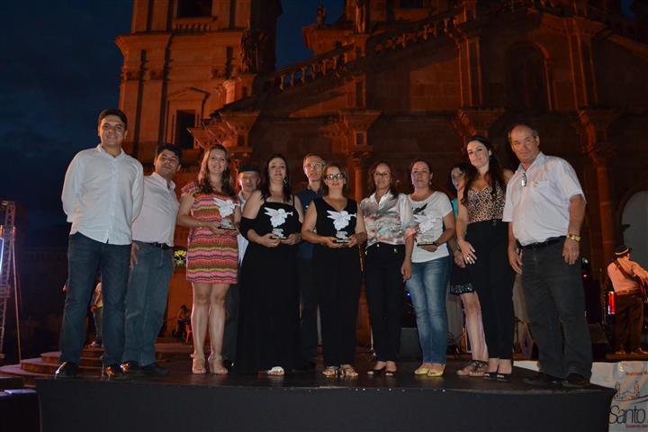 Ótica Luiz Sehn e Termômetro vencem o Concurso de Decorações Natalinas